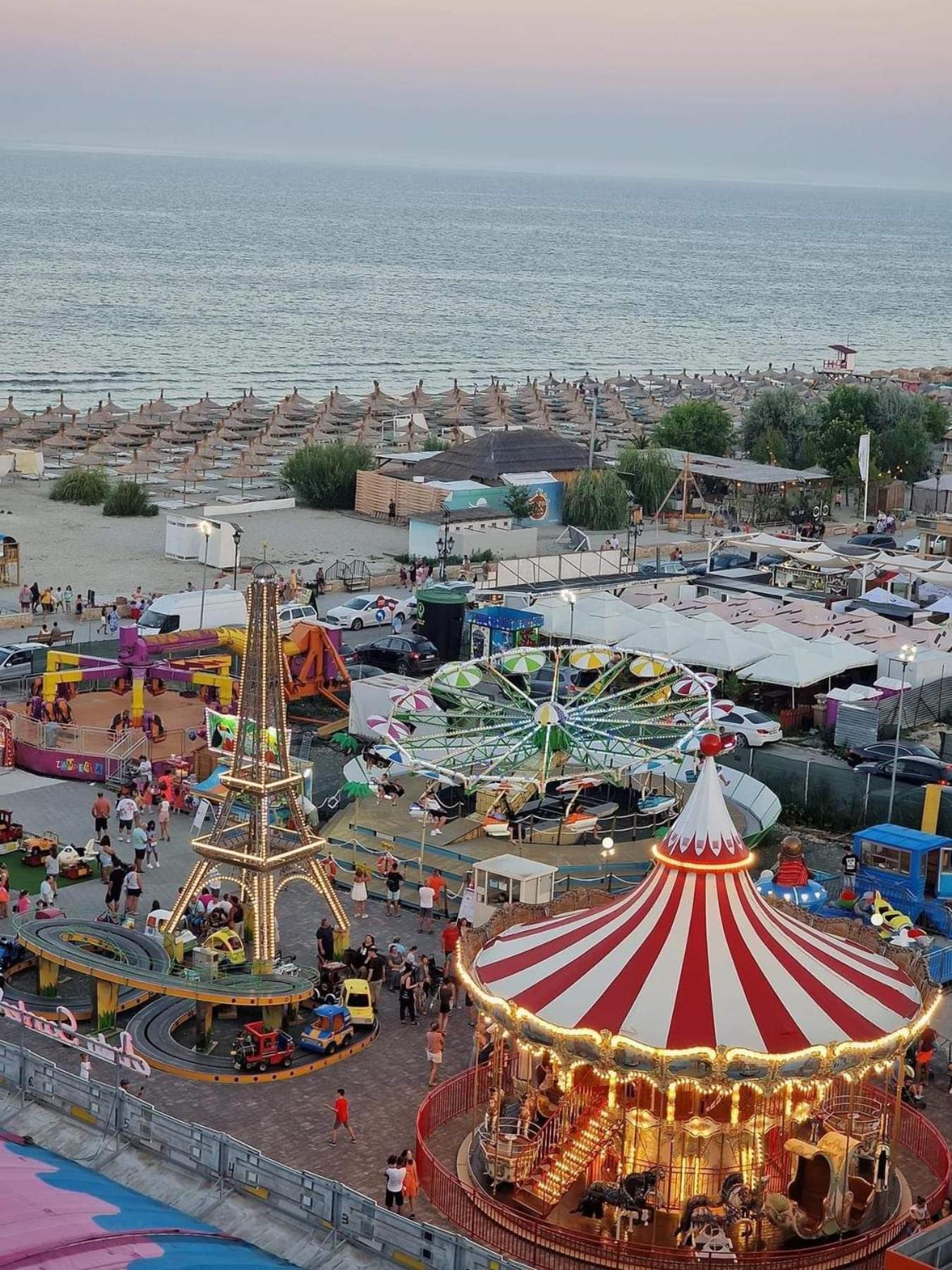 Mamaia Nord Apartment นาโวดาริ ภายนอก รูปภาพ